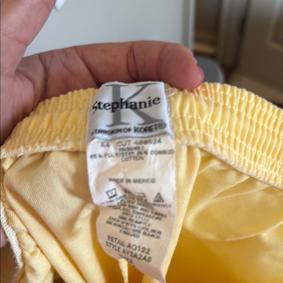 Koret Yellow Trousers with Relaxed Fit and Lightweight Fabric - Picture 2 of 2